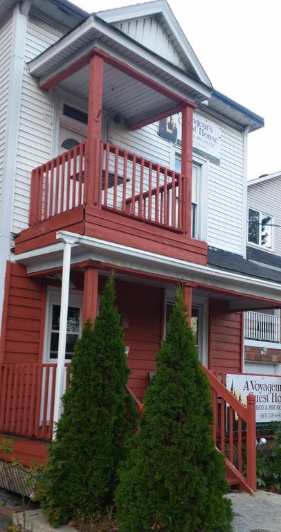 A Voyageur'S Guest House Ottawa Room photo